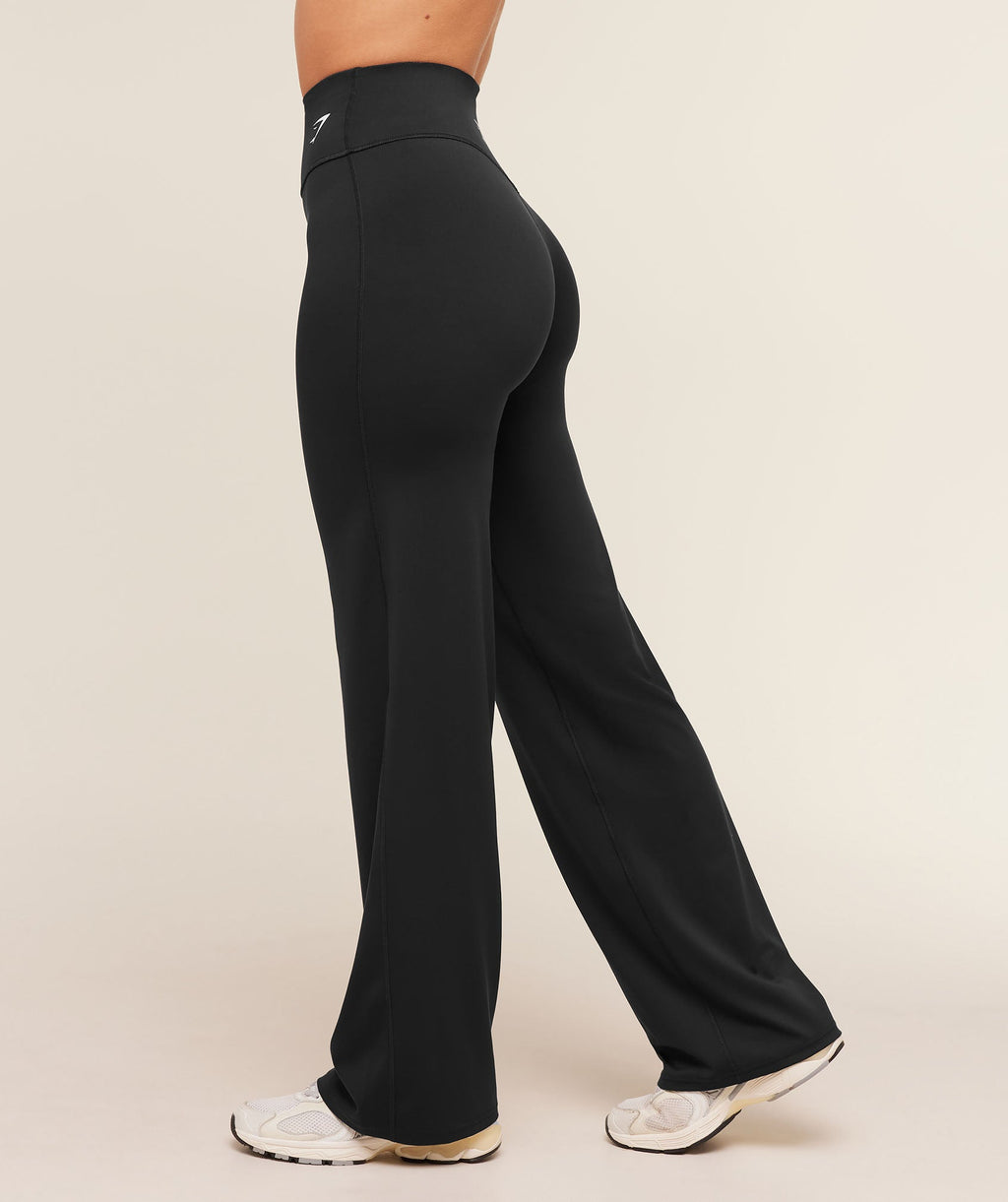 Training Straight Leg Regular Leggings - Black — imagem 3