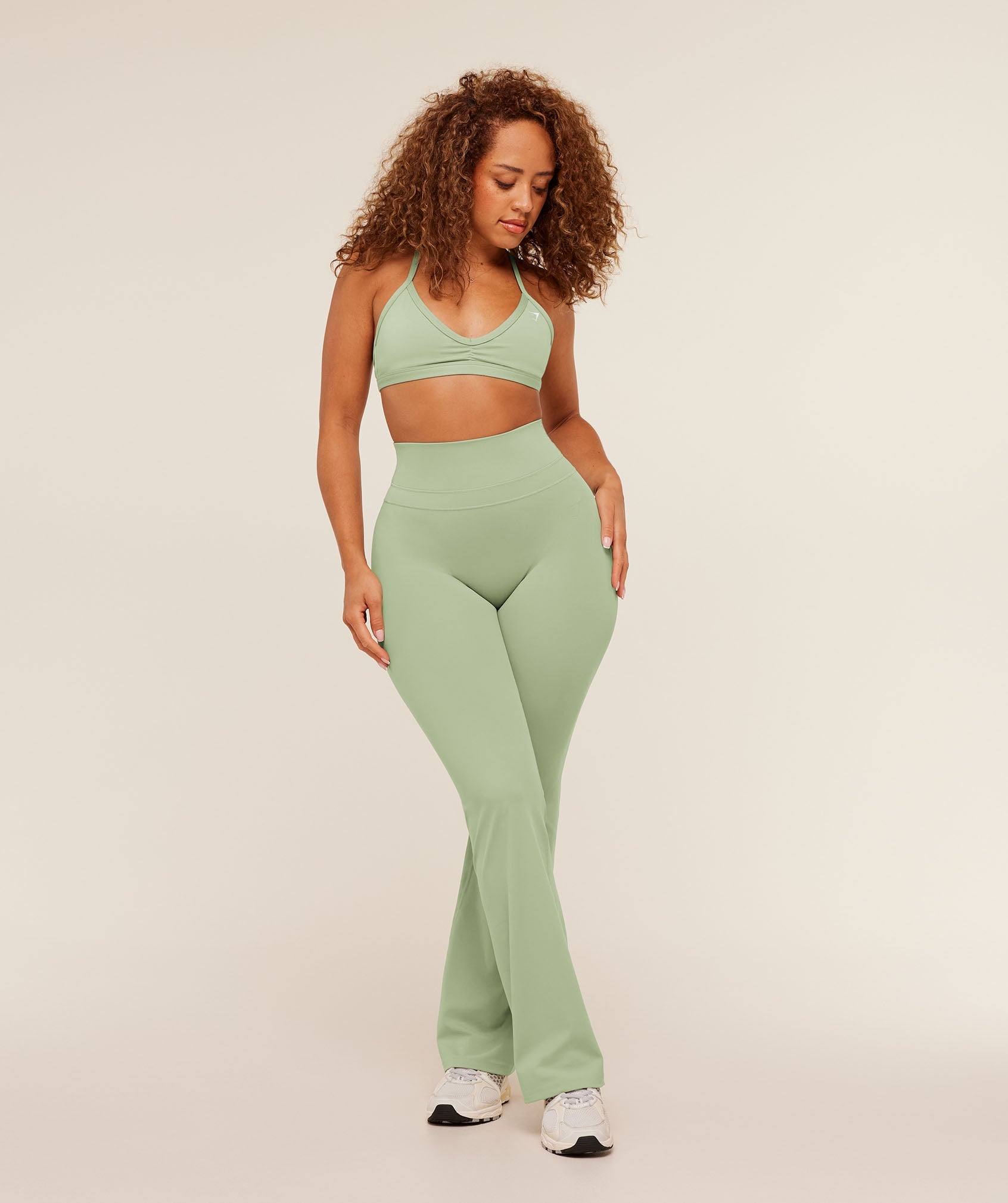 Whitney Regular Flared Legging - Haze Green — imagem 6