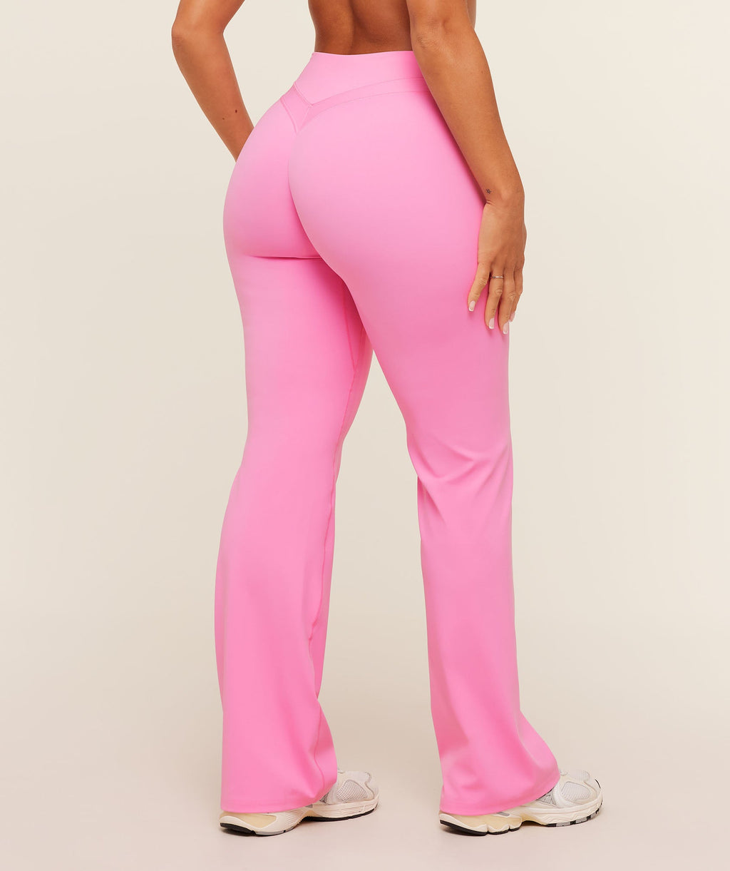 Whitney Mid-High Rise Flared Leggings - Focus Pink — imagem 4