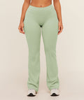 Whitney Mid-High Rise Flared Leggings - Haze Green — imagem 1