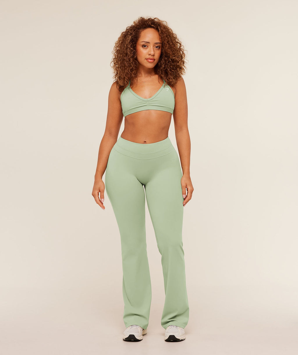 Whitney Mid-High Rise Flared Leggings - Haze Green — imagem 8