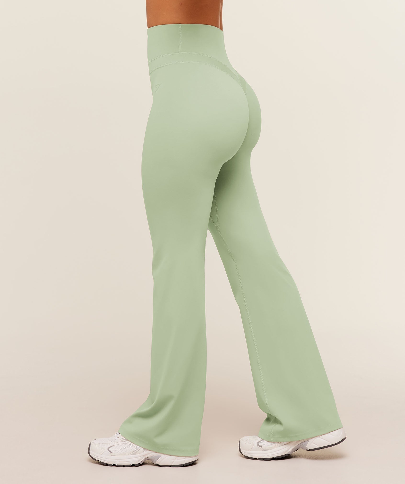 Whitney Short Flared Legging - Haze Green — imagem 4
