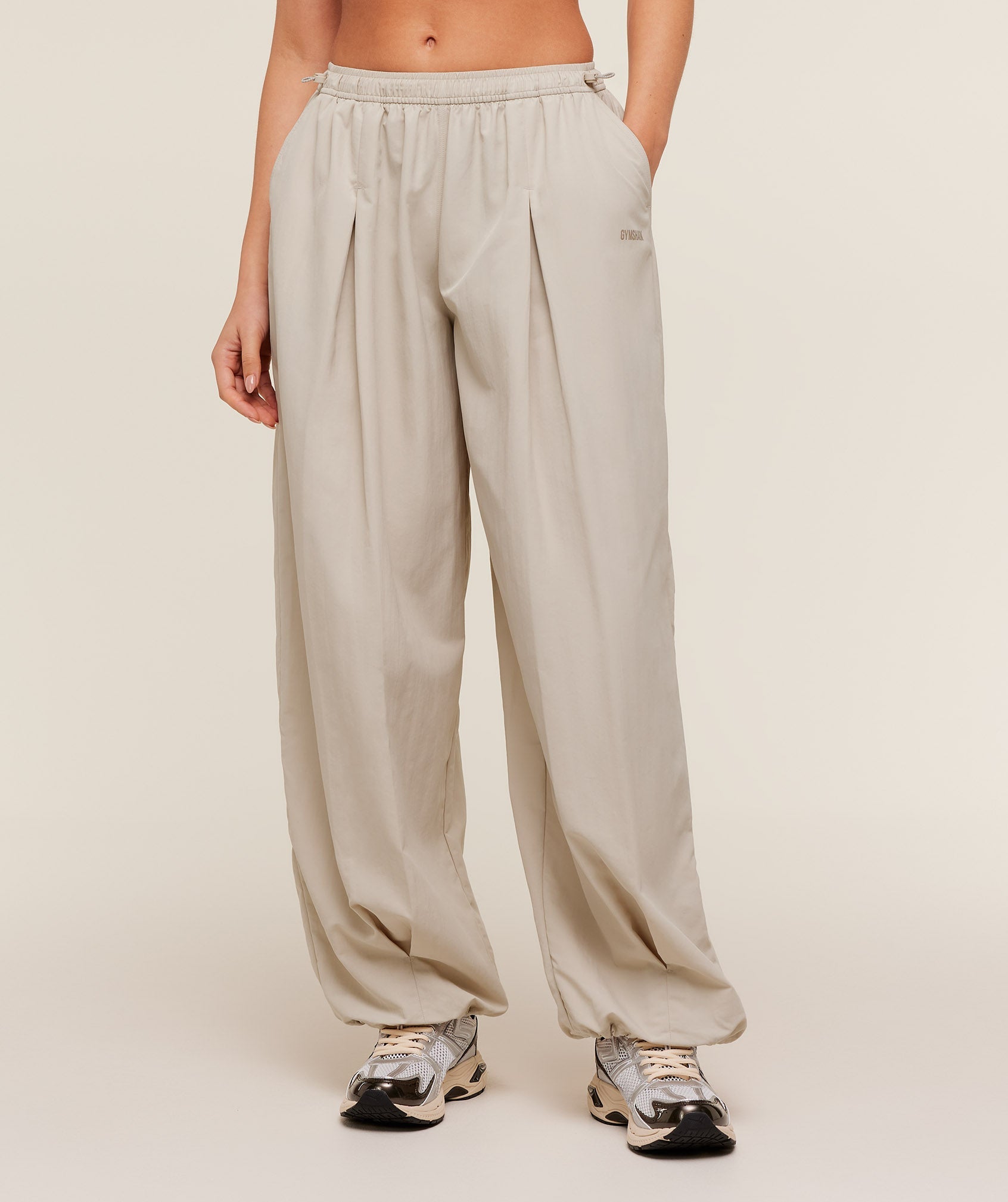 Weekend Lifestyle Parachute Pants - Pebble Grey — imagem 1