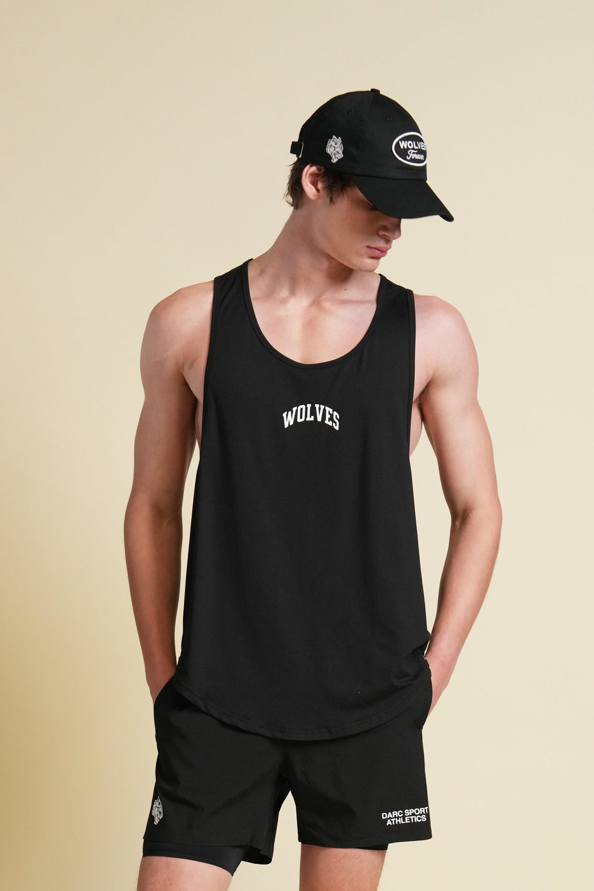 Loyalty Forever "Dry Wolf" Drop Tank in Black — imagem principal