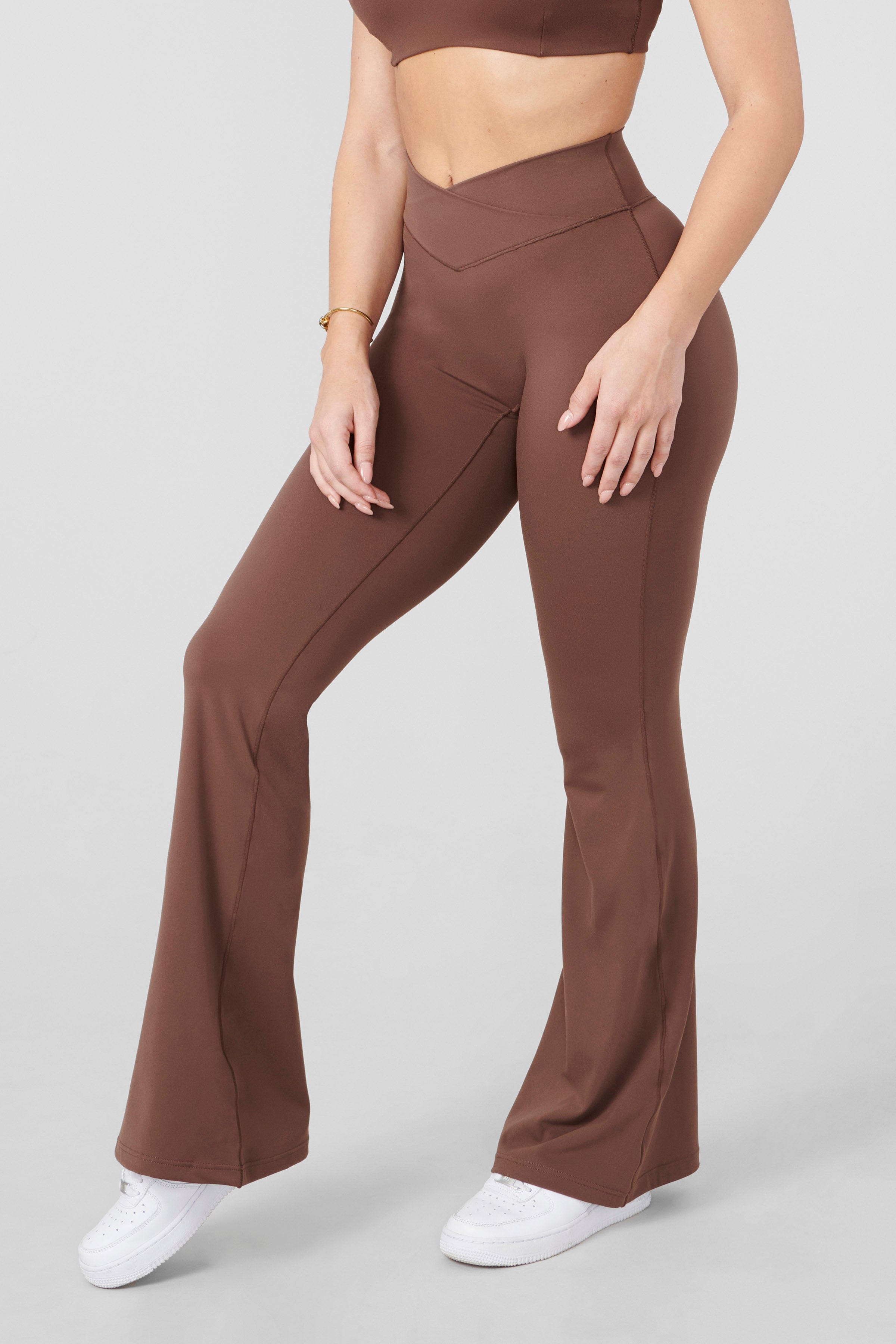 W215 Vital Flare Pants — imagem 4